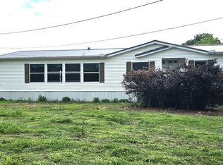 1909 Posey Rd, Hokes Bluff, AL 35903