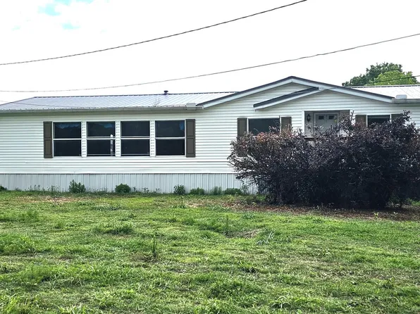 1909 Posey Rd, Hokes Bluff, AL 35903