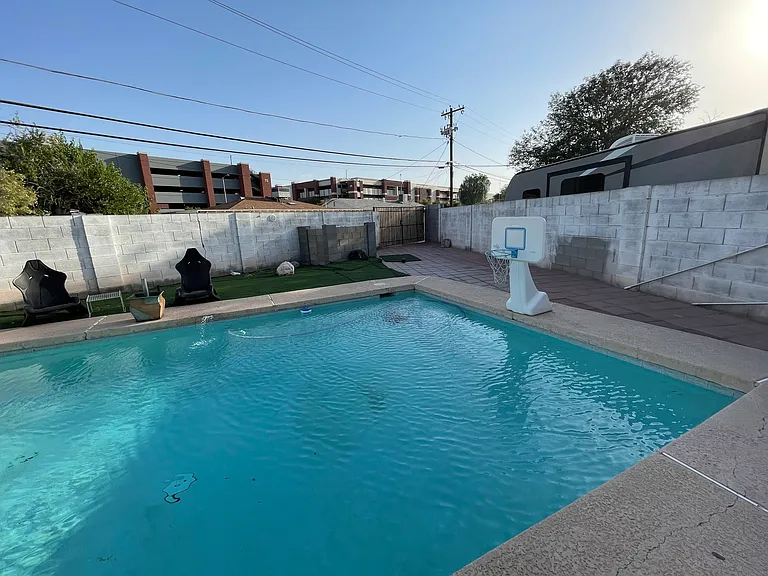 2829 W Marshall Ave #9 — Photo 8