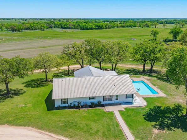 802 Private Road 1675, Stephenville, TX 76401