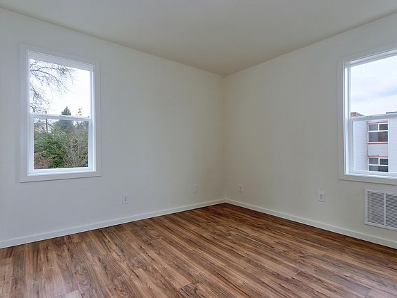 2nd image of 5045 37th Ave S #2