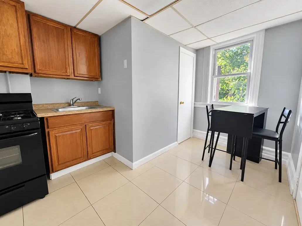 1 bed, $1,250 — Photo 2