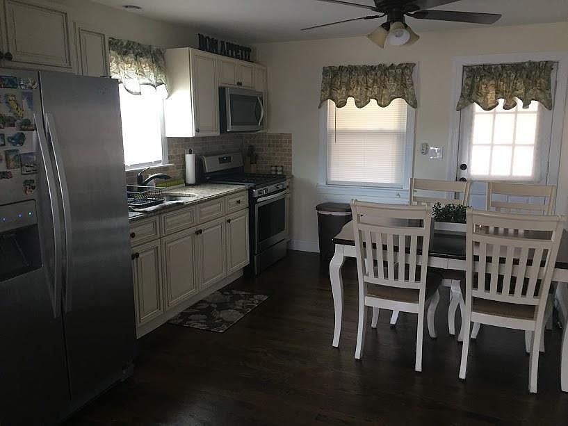NEW KITCHEN