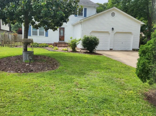 1693 Beaton St, Virginia Beach, VA 23464