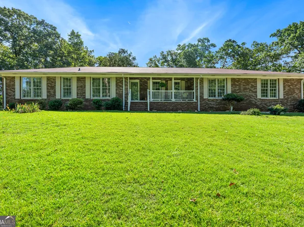 5023 Veterans Memorial Pkwy, Lanett, AL 36863