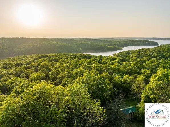 30650 Falling Rock Ave, Warsaw, MO 65355