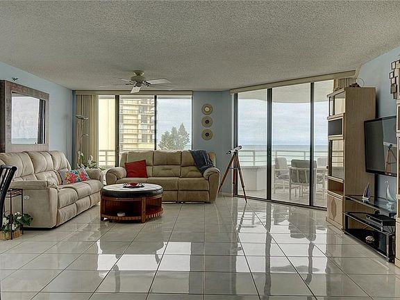 Miramar Royale Apartments - Jensen Beach, FL | Zillow