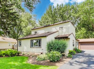 2021 Oak Dr, McHenry, IL 60050