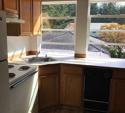 4th image of 45810 SE North Bend Way APT 25