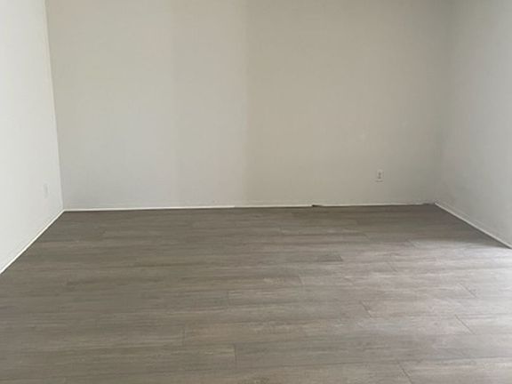 4th image of 2748 Montrose Ave APT 3