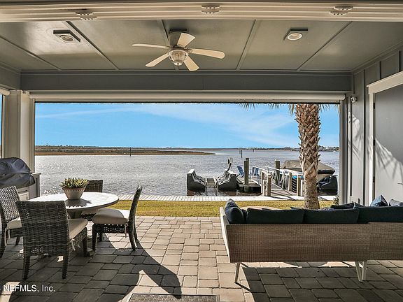 3rd image of 2610 Beach Blvd
