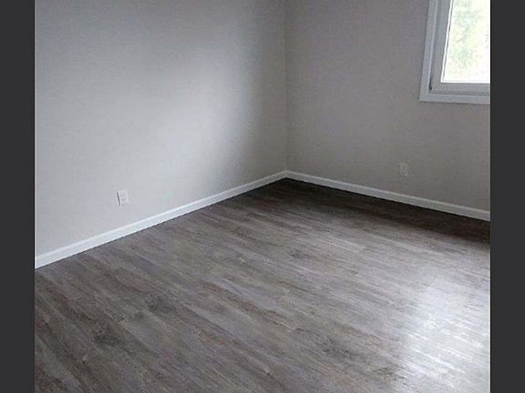 3rd image of 4738 Walford Rd #4