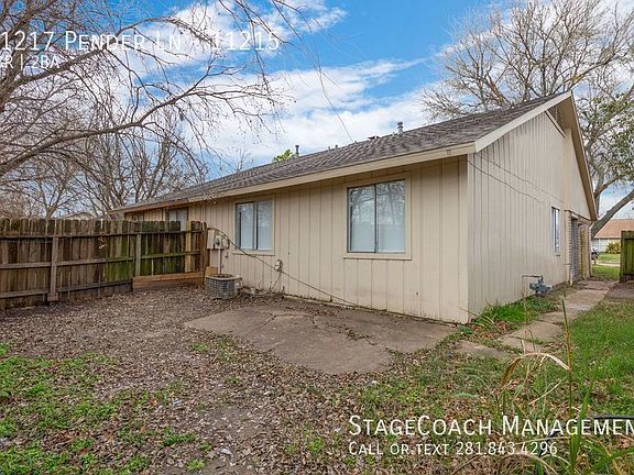 3rd image of 11217 Pender Ln #11215