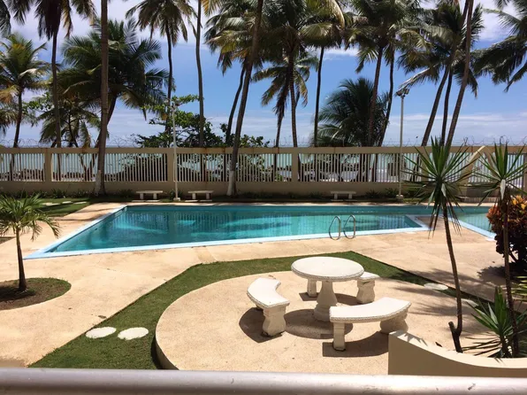 2 Surfside Mansion, Isla Verde, PR 00979