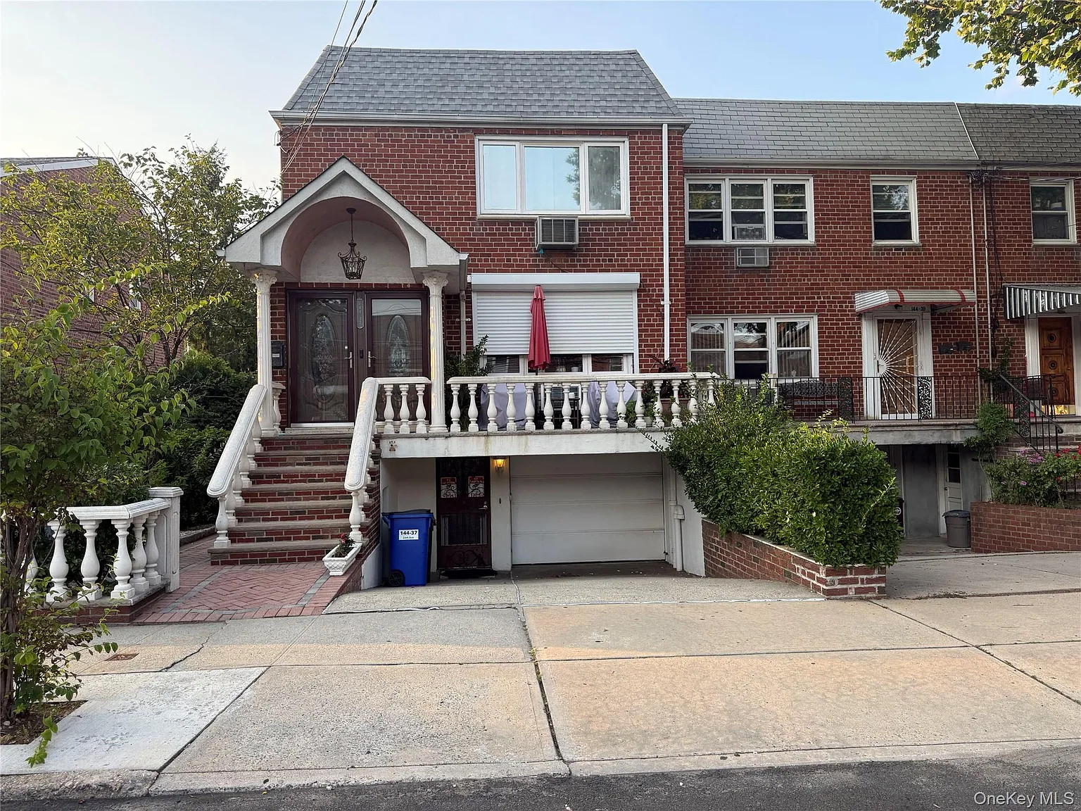 3 bed, 2.0 bath, 2352 sqft, $3,500 — Photo 1