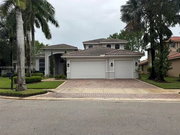 1360 Victoria Isle Dr, Fort Lauderdale, FL 33327