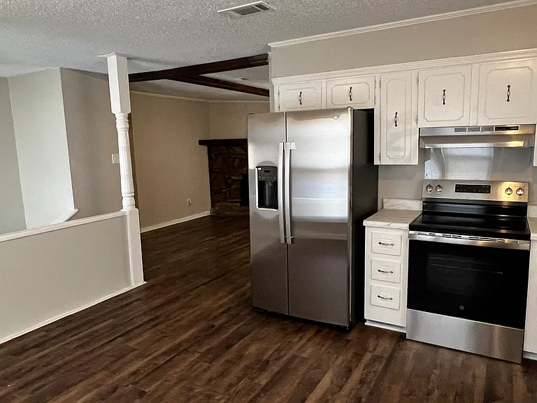 8803 Patricia Lynn Ln — Photo 9