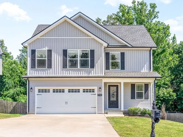 1781 Rains Rd, Clarksville, TN 37042