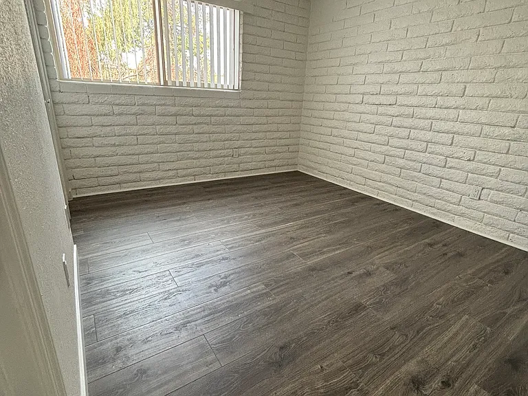 6565 N 17th Ave #14 — Photo 8