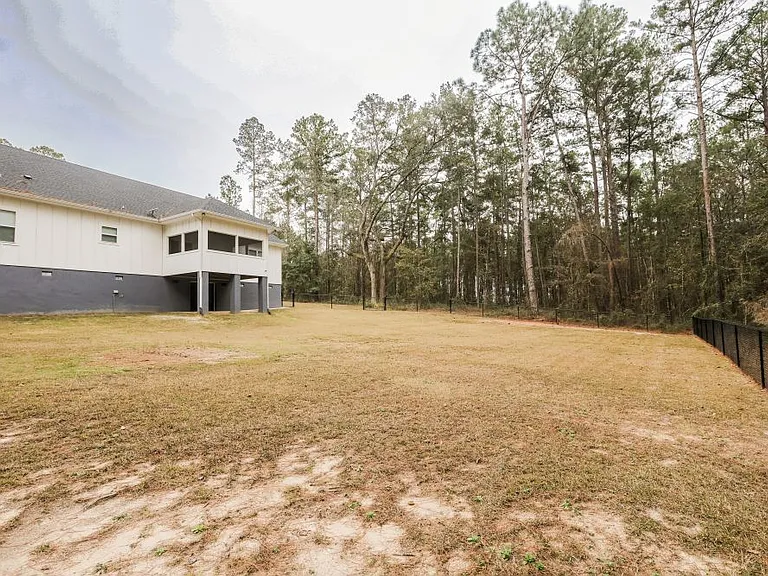 204 Blackberry Ln — Photo 46