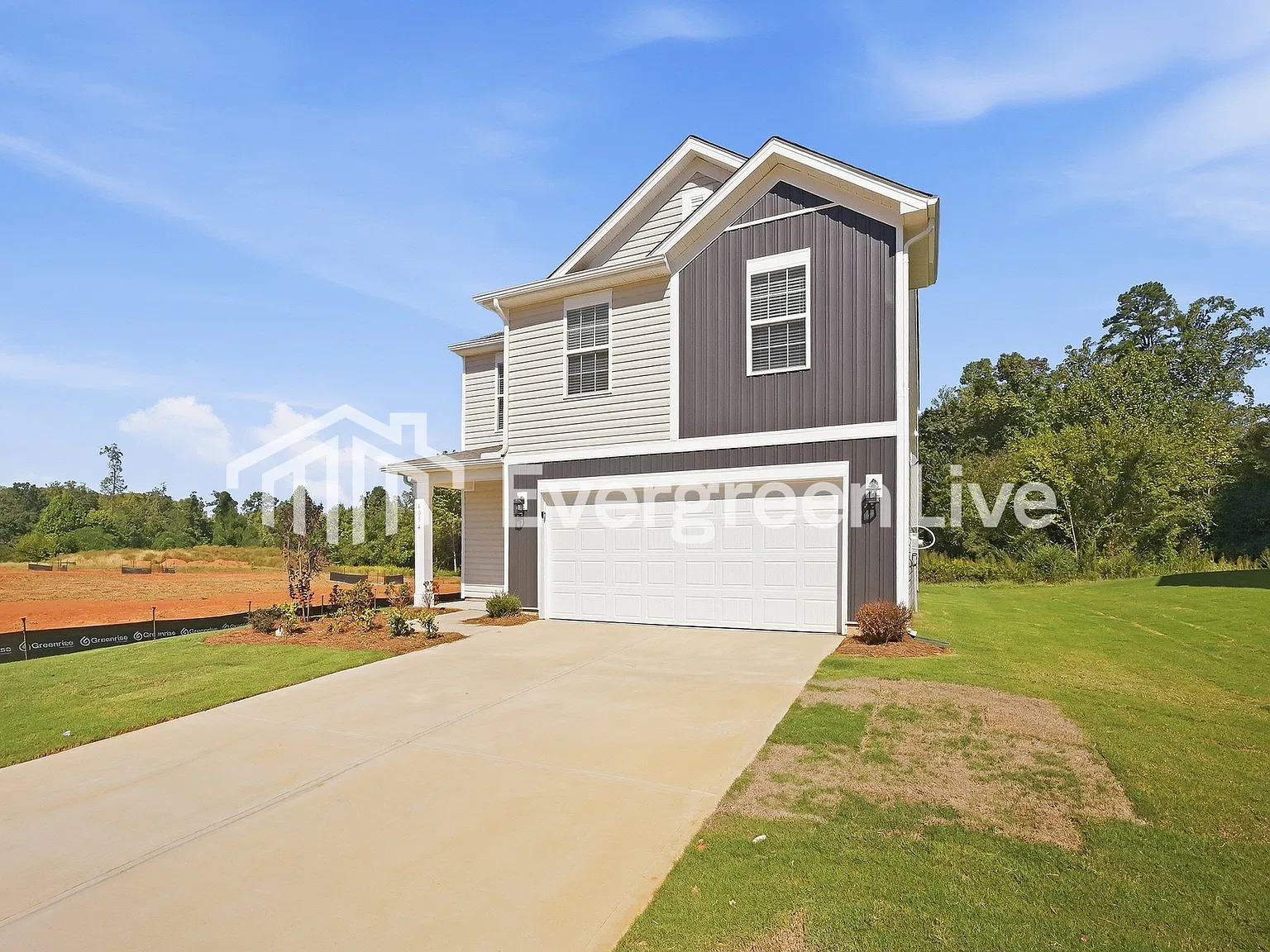 3 bed, 2.5 bath, 1665 sqft, $1,750 — Photo 2