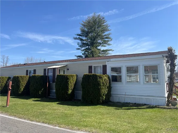 33 Driftwood Ln, Sylvan Beach, NY 13157