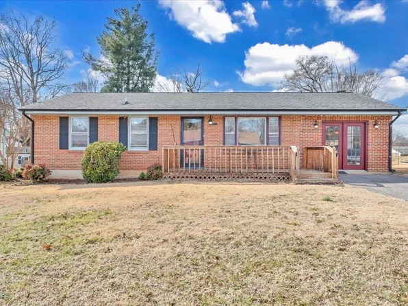 5422 Oakland Blvd, Roanoke, VA 24019