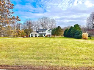 8133 Claus Rd, Amherst, OH 44001