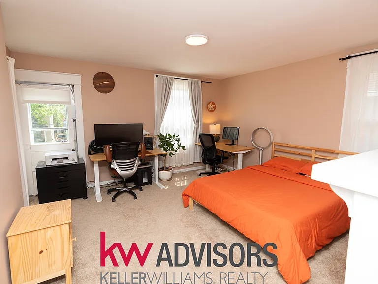 2320 Kenilworth Ave — Photo 13