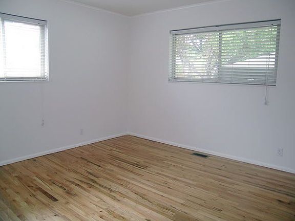 4th image of 2192 E Marie Ave