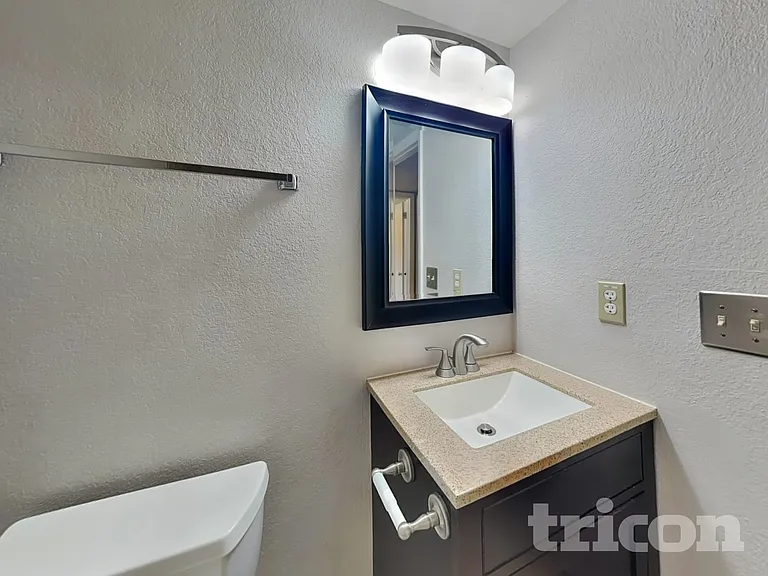 5772 S Netherland St — Photo 12