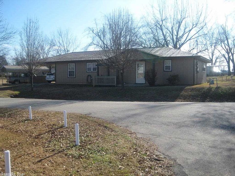 1st image of 106 Pine Ave