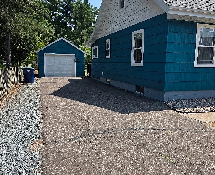 1307 S 8th Ave — Photo 8