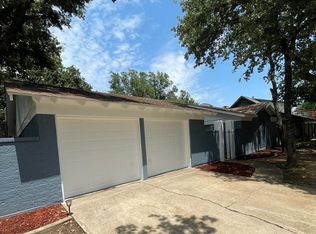704 W Pleasantview Dr, Hurst, TX 76054