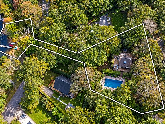 4th image of 230A Big Fresh Pond Rd
