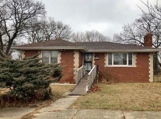 2063 McKinley St, Gary, IN 46404