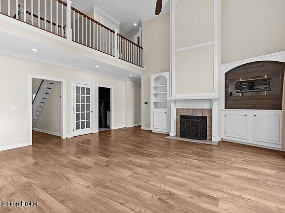 4th image of 1700 Mahogany Run Dr