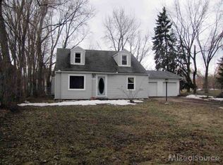 2340 Vermont Dr, Troy, MI