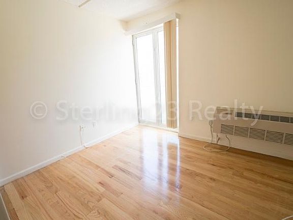 4th image of 88-20 Parsons Blvd