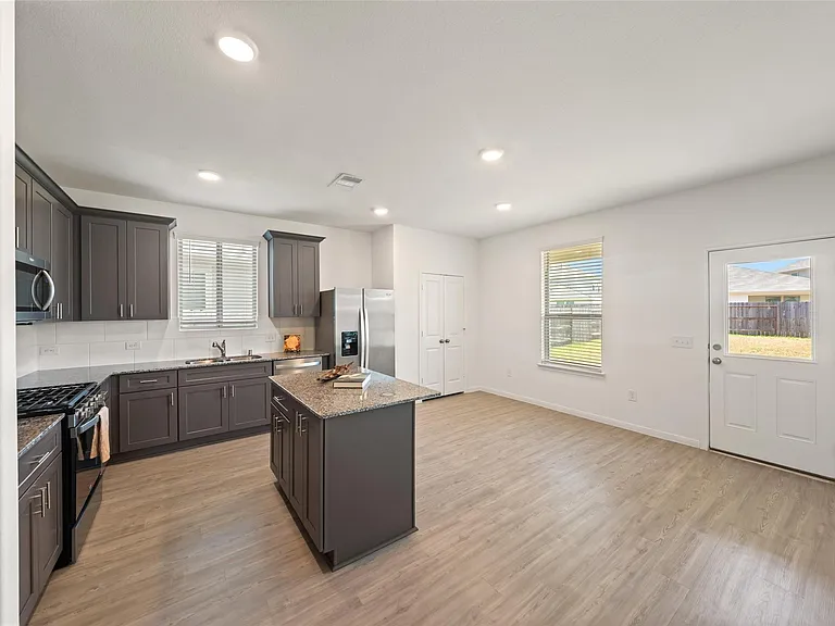 14866 Ash Landing Dr — Photo 8