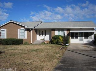 144 Woodberry Dr, Lexington, NC 27292