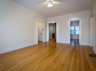 2721 N Artesian Ave, Chicago, IL 60647