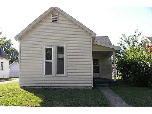 1820 Newton St Photo 1