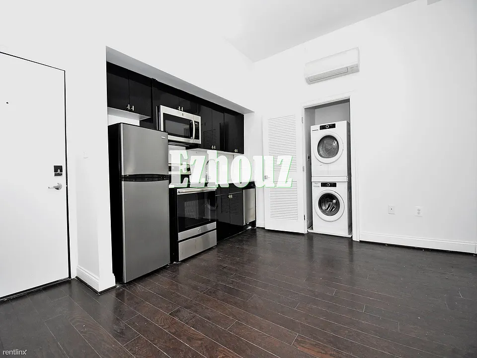 1200 st paul apt 302 kitchen