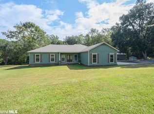 607 Mackinaw Ave, Cheboygan, MI 49721