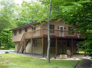 2138 Naomi Ave, Pocono Pines, PA