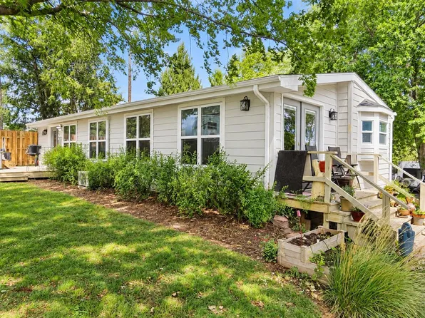 125 & 127 Catfish, Lemoyne, NE 69146