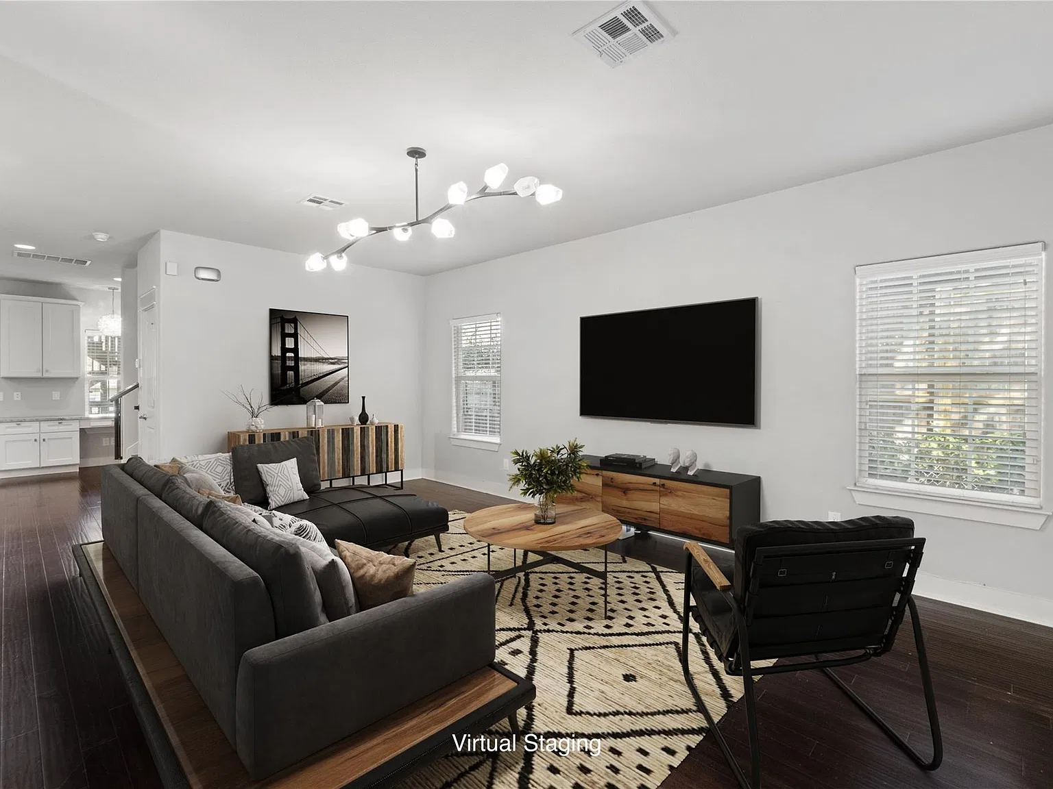 3 bed, 2.5 bath, 1944 sqft, $4,000 — Photo 2