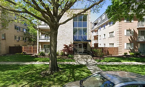 425 S Wesley Ave #301 Photo 1