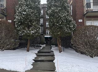 118 Longhill St #3B, Springfield, MA 01108